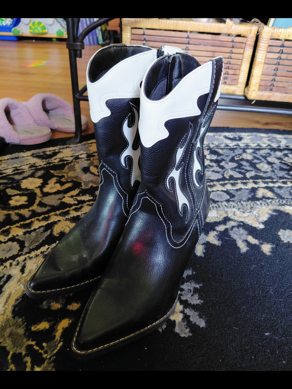 Universal Thread Black and White Western Heeled Boots